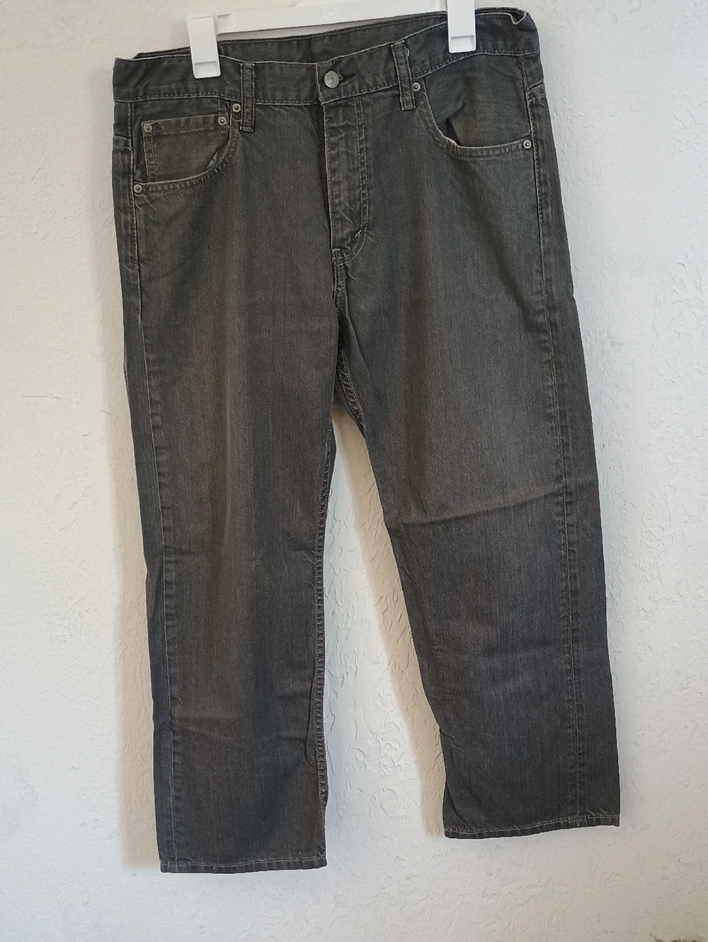 Levi's Men's Gray Straight Jeans